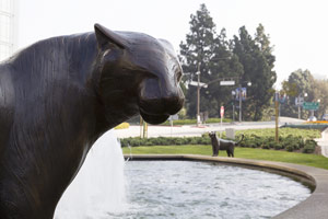 Gwynn Murrill<br>
Tiger 2, 2001<br>
bronze<br>
42 x 62 x 31 in. (106.7 x 157.5 x 78.7 cm)