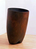 Peter Shelton
tweedledum, 1988 - 89 / 
cast copper / 
51 1/4 x 31 x 31 in (130.2 x 78.7 x 78.7 cm) / 
Private collection