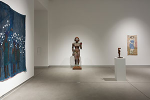 Installation photography / 
Alison Saar: Of Aether and Earthe / 
Benton Museum of Art at Pomona College