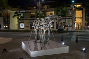 Deborah Butterfield / 
Storm Castle installation / 
 / 
Storm Castle, 2012 / 
cast bronze  / 
99 1/2 x 111 x 88 1/2 in. (252.7 x 281.9 x 224.8 cm)