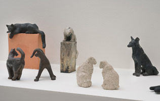 Installation photography / Gwynn Murrill: Maquettes