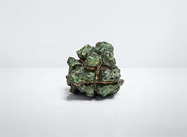 Julia Haft-Candell / 
Small Expanding Moss Green, 2021 / 
bronze / 
4 1/2 x 5 1/4 x 4 3/4 in. (11.4 x 13.3 x 12.1 cm)