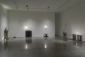 Installation photography / 
Ed and Nancy Kienholz: Berlin/Hope