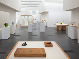 Installation view / 
Ken Price Sculpture: A Retrospective / 
16 September - 6 January 2013 / 
Los Angeles County Museum of Art  / 
© Ken Price Photo © Fredrik Nilsen