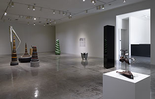 Installation photography / 
Sculpture