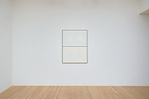 Installation photography / 
Frederick Hammersley: Out of the Blue