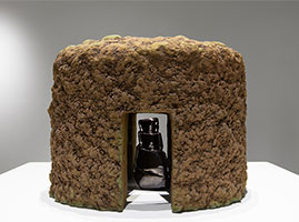 Luis Bermudez / 
El Caracol, C-2, 2000-2001 / 
castable refractory and ceramic / 
10 x 13 x 13 in. (25.4 x 33 x 33 cm)