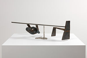 Mark di Suvero / 
Galactic Compass, 2006 / 
stainless steel, steel / 
13 x 45 x 12 in. (33 x 114.3 x 30.5 cm)