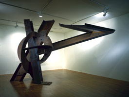 Mark di Suvero / 
Caramba!, 1984 - 90 / 
steel / 
144 in (365.8 cm) 