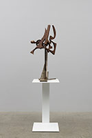 Mark di Suvero / 
Untitled, tbd / 
steel, stainless / 
43.5 x 20 x 22 in. (110.5 x 50.8 x 55.9 cm)
