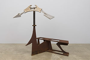 Mark di Suvero / 
Untitled, 2019 / 
steel, stainless / 
64 x 72 x 58 in. (162.6 x 182.9 x 147.3 cm)