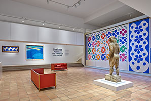 Installation photography / Hockney – Matisse. Un paradis retrouvé / 
© David Hockney / 
© Succession H. Matisse for the artist’s artworks / 
Photo © François Fernandez