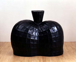 Peter Shelton /  
blackdress, 1990 - 91 /  
bronze /  
62 x 77 x 55 in. (157.5 x 195.6 x 139.7 cm)
