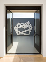 Richard Deacon / 
Alphabet E, 2011 / 
aluminum / 
101 x 132 5/8 x 2 in. (257 x 337 x 5 cm)