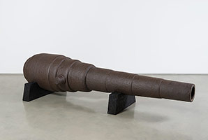 Ben Jackel / 
100 TON GUN, 2016 / 
stoneware / 
130 x 32 x 25 in. (330.2 x 81.3 x 63.5 cm)