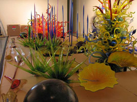 Installation photography / 
Dale Chihuly / 
19 November 2004 – 15 January 2005 / 
 / 
Photography by Tom Vinetz