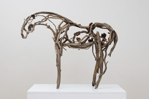 Deborah Butterfield / 
Kealoha, 2020 / 
cast bronze / 
36 x 46 x 12 in. (91.4 x 116.8 x 30.5 cm)