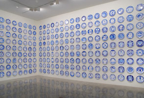 Eduardo Sarabia / 
History of the World, 2008 / 
hand painted ceramic plates / 
each 12.6 in. (32 cm)