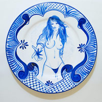 Eduardo Sarabia / 
History of the World 398, 2008 / 
hand painted ceramic plate / 
12.6 in. (32 cm) 
