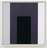 Frederick Hammersley / 
Equal odds, 1977 / 
oil on linen / 
26 x 26 in. (66 x 66 cm) / 
27 3/4 x 27 7/8 in. (70.5 x 70.8 cm) framed / 
Private collection 