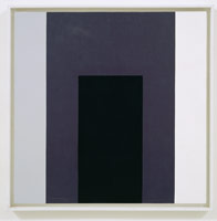 Frederick Hammersley / 
Equal odds, 1977 / 
oil on linen / 
26 x 26 in. (66 x 66 cm) / 
27 3/4 x 27 7/8 in. (70.5 x 70.8 cm) framed / 
Private collection 