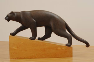 Gwynn Murrill / 
Climbing Cougar 1, 2007 / 
        bronze / 
        25 x 68 x 19 in. (63.5 x 172.7 x 48.3 cm) / 
        Edition 2 of 9 / 
        Private collection