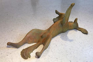 Gwynn Murrill / 
Upside-down Dog, 2005 / 
      bronze / 
      28 x 79 x 33 in. (71.1 x 200.7 x 83.8 cm) / 
      Edition 2 of 6