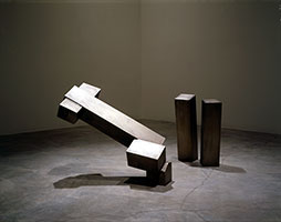 Installation photography / 
Joel Shapiro: Recent Sculpture