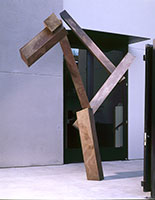 Installation photography / 
Joel Shapiro, Recent Sculpture / 
16 January - 21 February 2004
