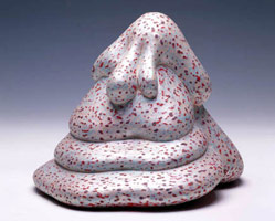 Sissy Puss, 2004 / 
acrylic on fired ceramic / 
6 x 7 x 6 1/2 in (15.2 x 17.7 x 16.4 cm) / 
Private collection
