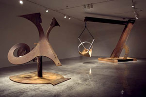 Installation photography, Mark di Suvero