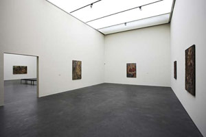 Installation photography, Leon Kossoff: Selected Paintings 1956 - 2000 / Museum of Art Lucerne, 30 April – 24 July 2005 