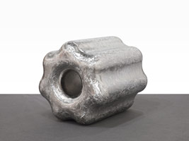 Richard Deacon / 
Strange Custom, 2012 / 
stainless steel / 
34 5/8 x 34 4/8 x 41 3/4 in (88 x 88 x 106 cm) / 
Private collection