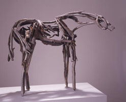 Deborah Butterfield / 
Untitled 2800.1, 2004 / 
cast bronze / 
42 x 49 x 22 in (106.7 x 124.5 x 55.9 cm) / 
Private collection