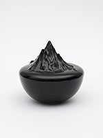 Sean Higgins / 
Shastina Jar (4), 2022 / 
Glazed ceramic / 
Dimensions: 7 x 7 in. (17.8 x 17.8 cm)